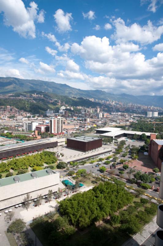 Caja de Madera, Medellin, Antioquia, Colombia