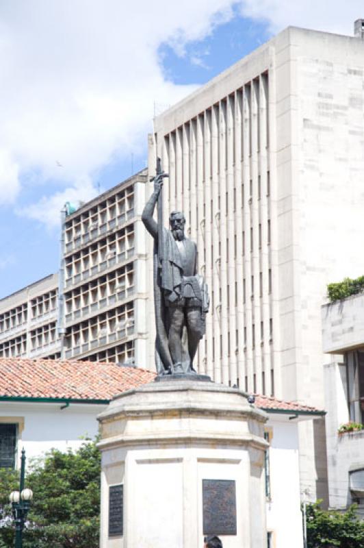 Estatua Gonzalo Jimenez de Quesada, Bogota, Cundin...