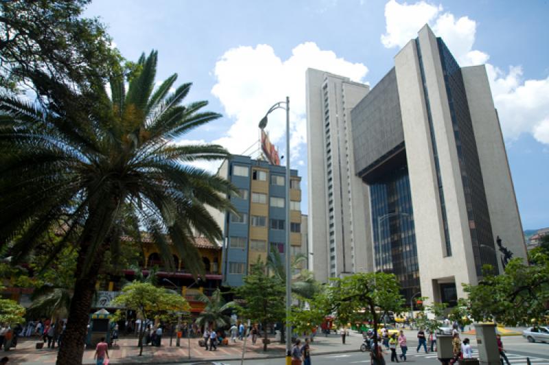 Edificio Vicente Uribe Rendon, Medellin, Antioquia...