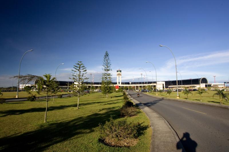 Aeropuerto Internacional Jose Maria Cordova, Rione...