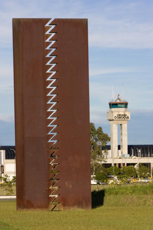 Aeropuerto Internacional Jose Maria Cordova, Rione...