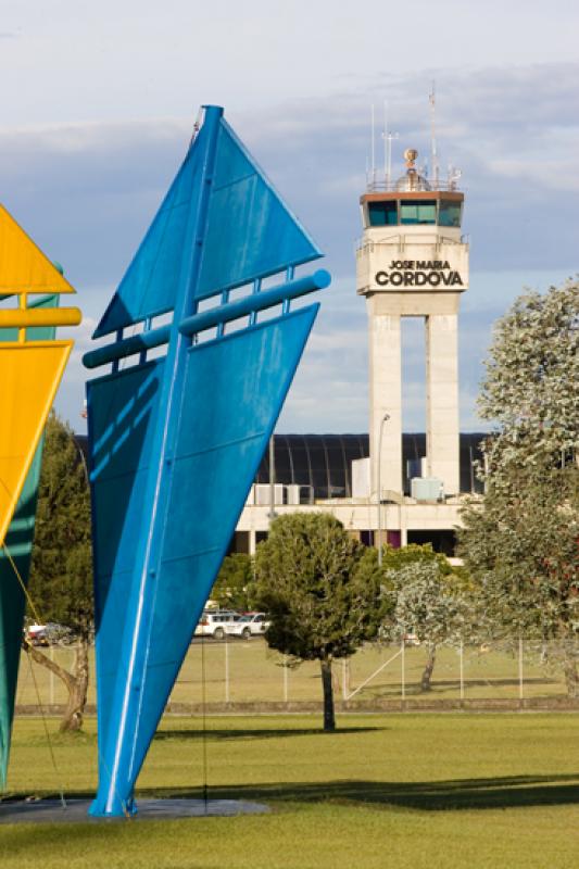 Aeropuerto Internacional Jose Maria Cordova, Rione...