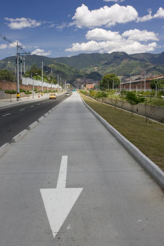 Calle 30, Medellin, Antioquia, Colombia