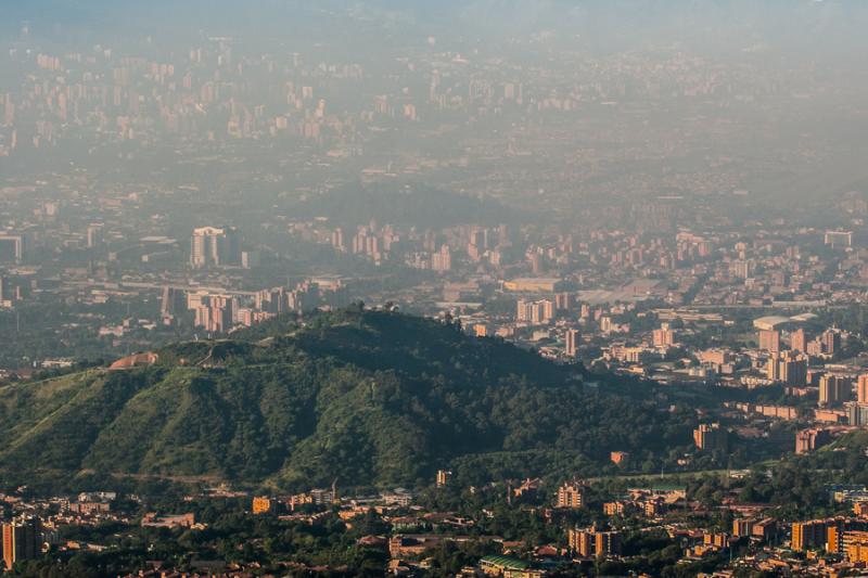 Panoramica de Medellin, Antioquia, Colombia, Sur A...