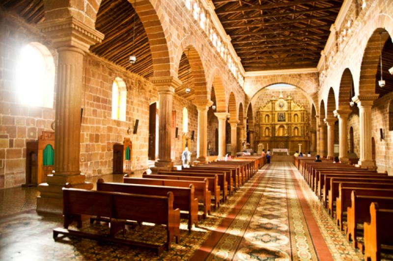 Iglesia La Inmaculada Concepcion y San Lorenzo Mar...