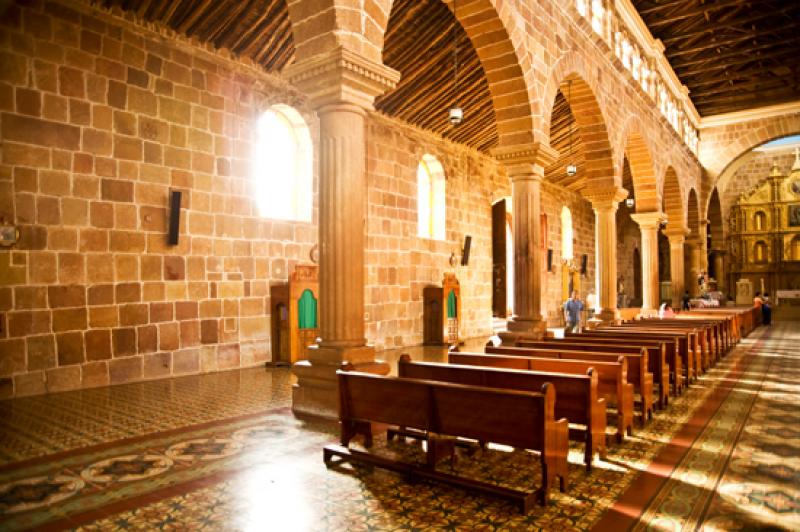 Iglesia La Inmaculada Concepcion y San Lorenzo Mar...