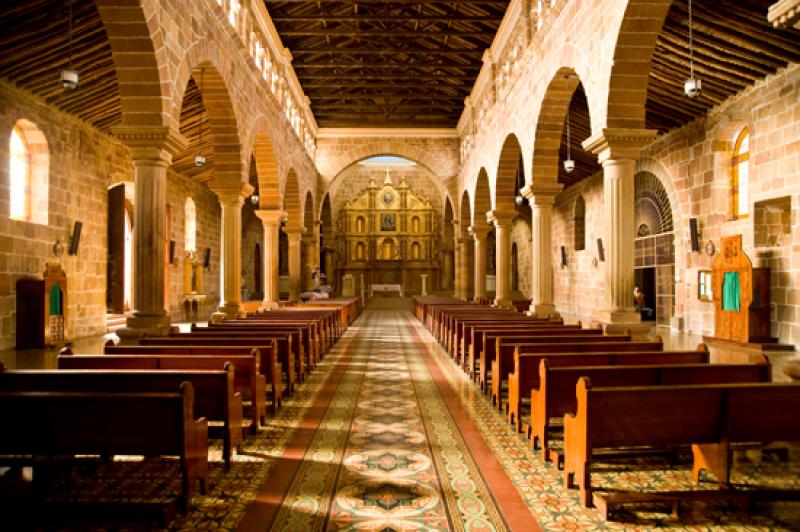 Iglesia La Inmaculada Concepcion y San Lorenzo Mar...