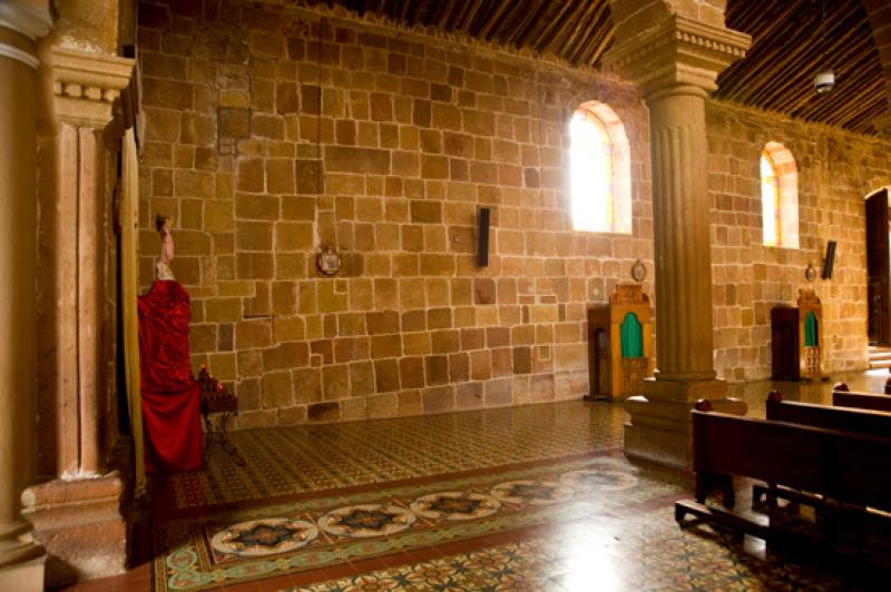 Iglesia La Inmaculada Concepcion y San Lorenzo Mar...