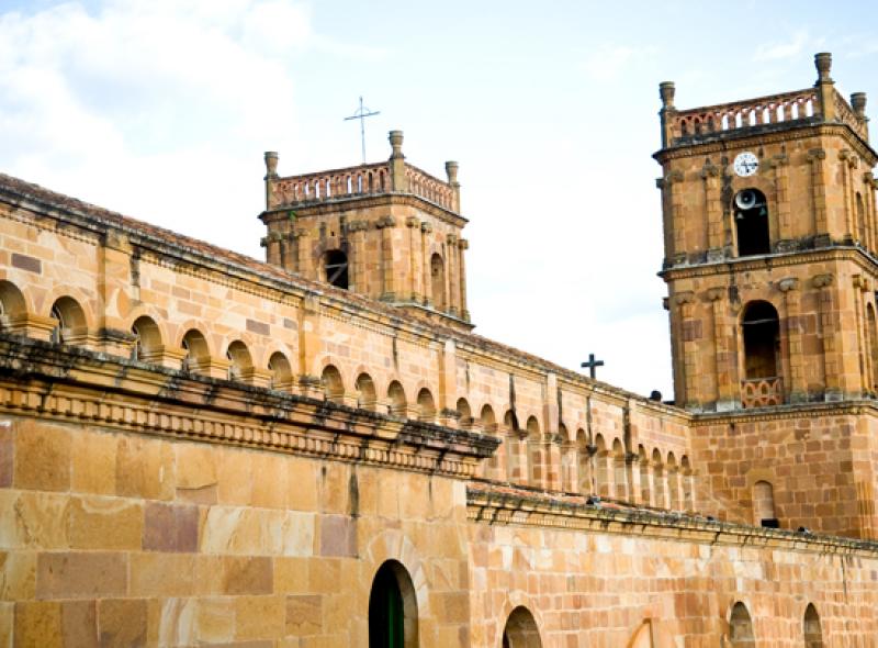 Iglesia La Inmaculada Concepcion y San Lorenzo Mar...