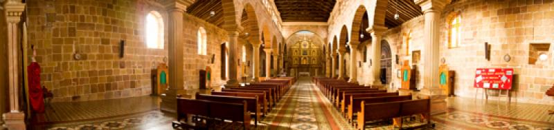 Iglesia La Inmaculada Concepcion y San Lorenzo Mar...