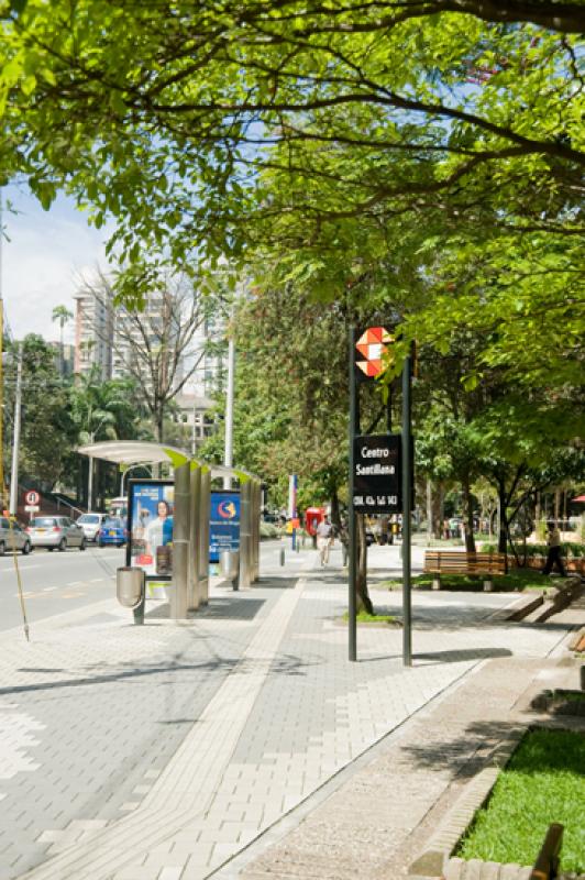 Parada de Autobus, Poblado, Medellin, Antioquia, C...