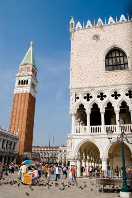 Plaza de San Marcos, Venecia, Veneto, Italia, Euro...