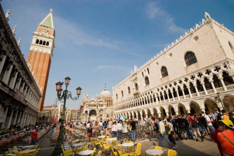 Plaza de San Marcos, Venecia, Veneto, Italia, Euro...