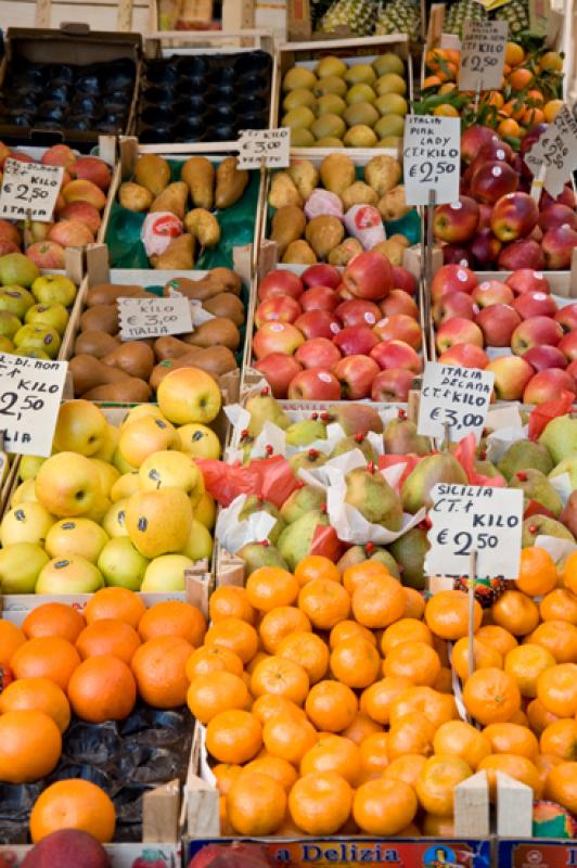 Mercado de Rialto, San Polo, Venecia, Veneto, Ital...