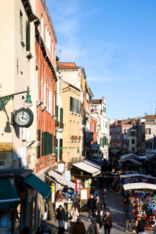 Mercado de Rialto, San Polo, Venecia, Veneto, Ital...