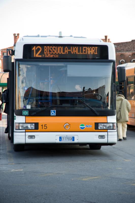 Autobus en Venecia, Veneto, Italia, Europa Occiden...