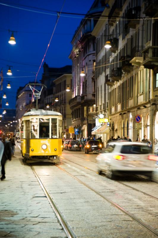 Tranvia de Milan, Lombardia, Italia, Europa Occide...