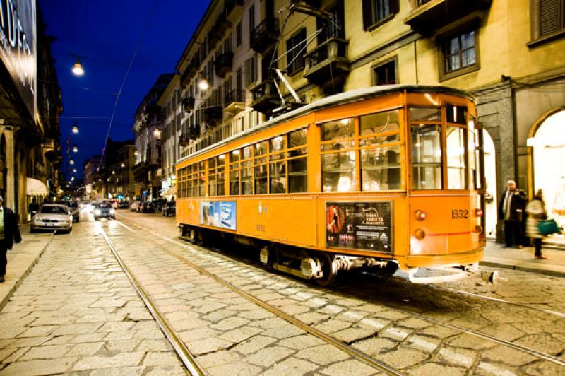 Tranvia de Milan, Lombardia, Italia, Europa Occide...