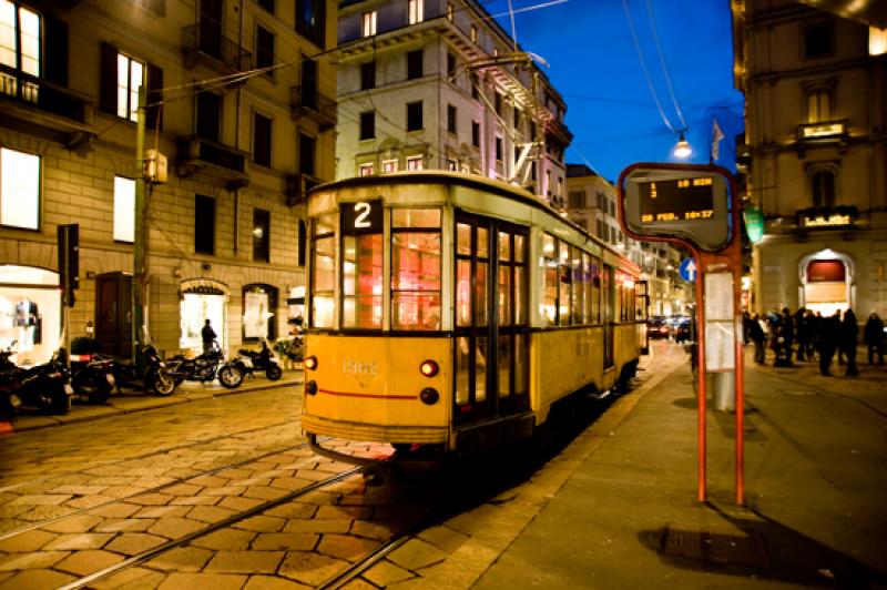 Tranvia de Milan, Lombardia, Italia, Europa Occide...