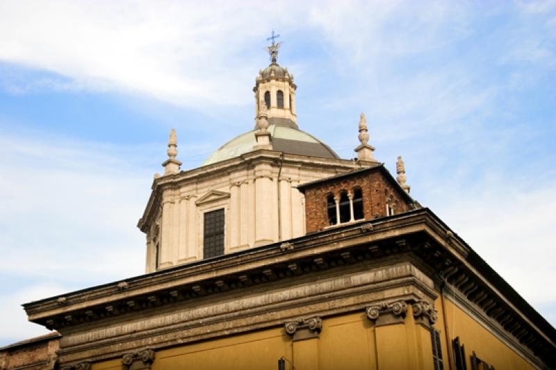 Basilica de San Lorenzo, Milan, Lombardia, Italia,...