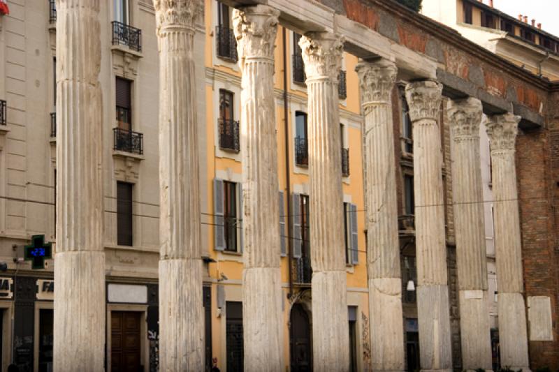 Columnas de San Lorenzo, Milan, Lombardia, Italia,...