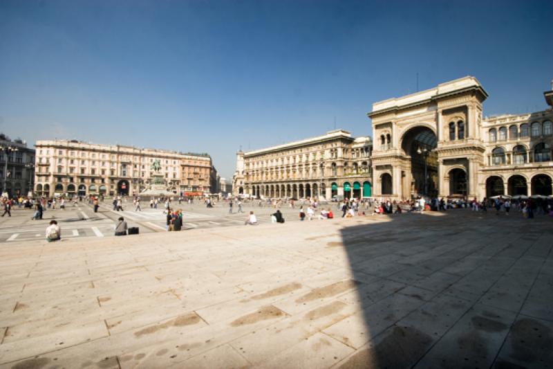 Piazza del Duomo, Milan, Lombardia, Italia, Europa...