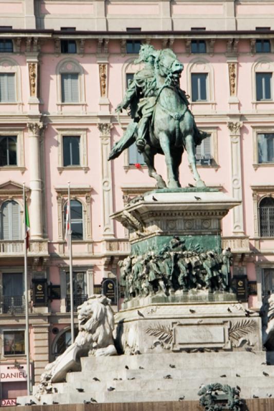 Monumento a Victor Emmanuel II, Milan, Lombardia, ...