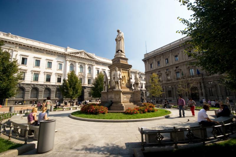 Piazza della Scala, Milan, Lombardia, Italia, Euro...