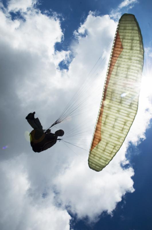 Parapente en Merecure Parque Agroecologico, Llanos...