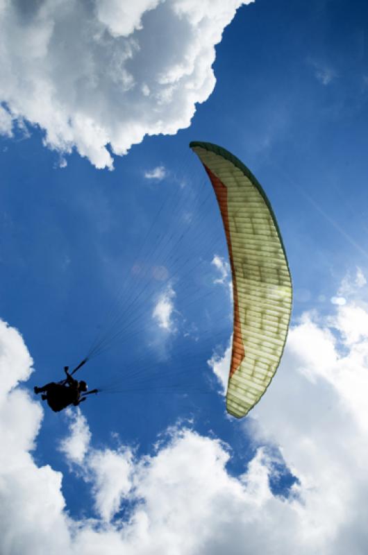 Parapente en Merecure Parque Agroecologico, Llanos...