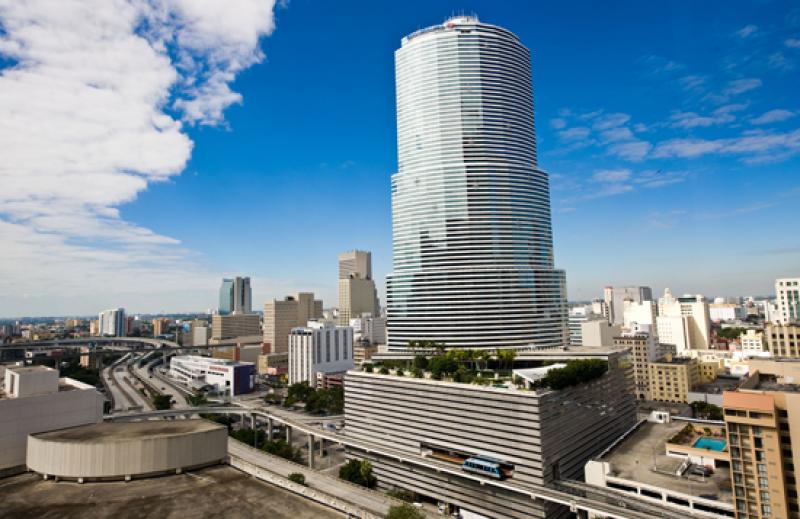 Banco de la Torre de America, Downtown, Miami, Flo...