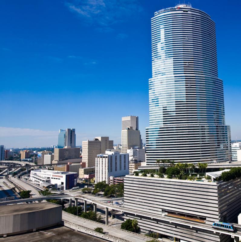 Banco de la Torre de America, Downtown, Miami, Flo...