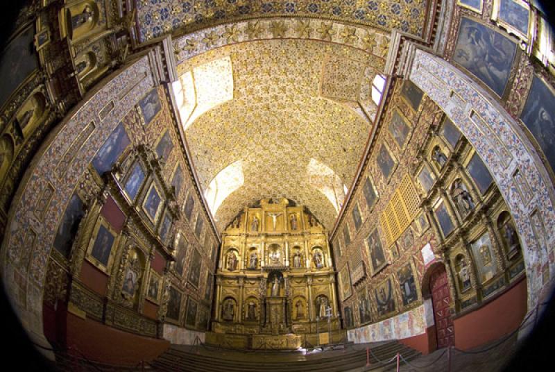 Iglesia Museo de Santa Clara, La Candelaria, Bogot...