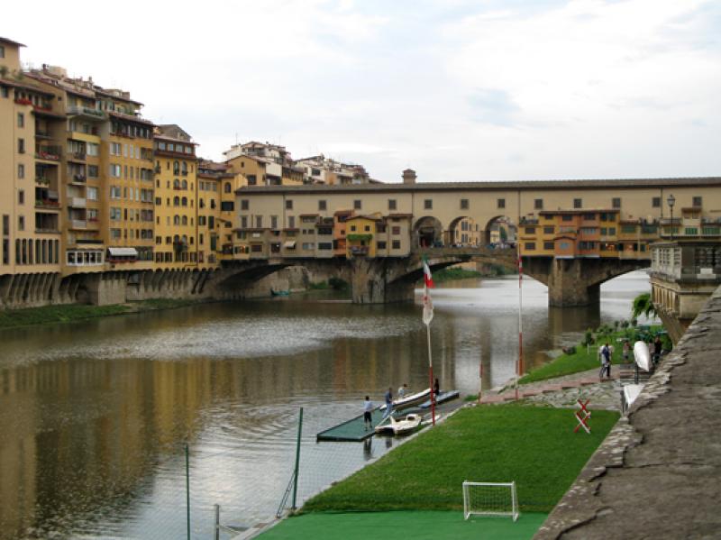 Puente Viejo, Florencia, Toscana, Italia, Europa O...