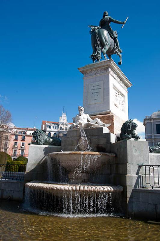 Fuente de Felipe IV, Madrid, EspaÃ±a, Europa Occ...