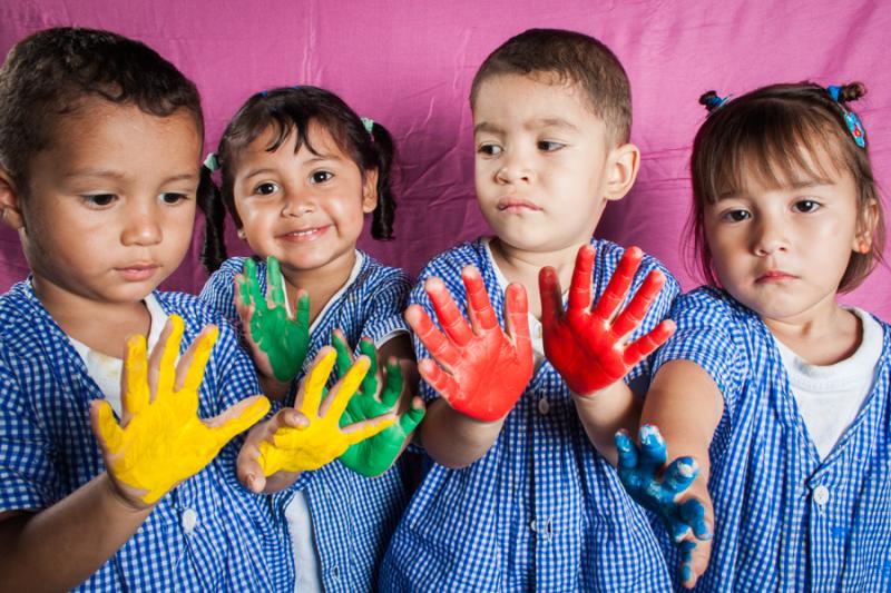 Primer Plano de un Grupo de Niños