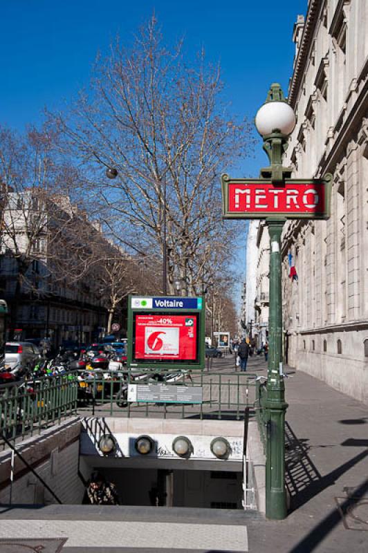 Estacion Voltaire, Paris, Francia, Europa Occident...