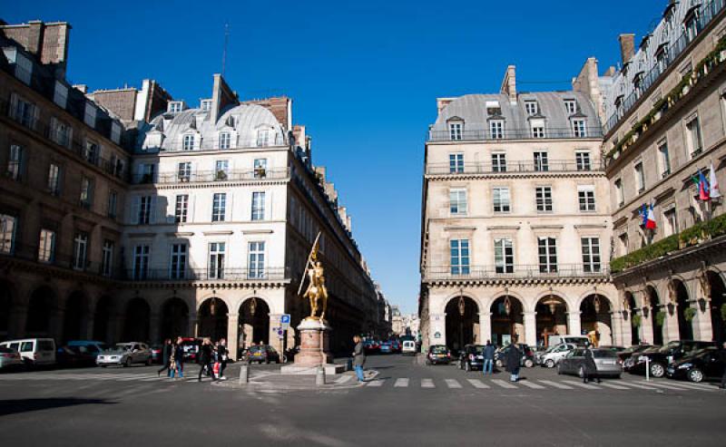 Plaza de las Piramides, Paris, Francia, Europa Occ...