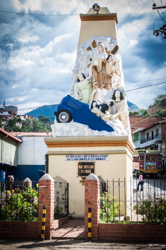 Monumento a la Virgen del Carmen Patrona de los Co...