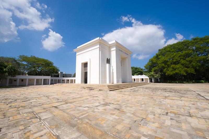 Altar de la Patria, Quinta de San Pedro Alejandrin...