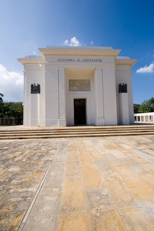 Altar de la Patria, Quinta de San Pedro Alejandrin...