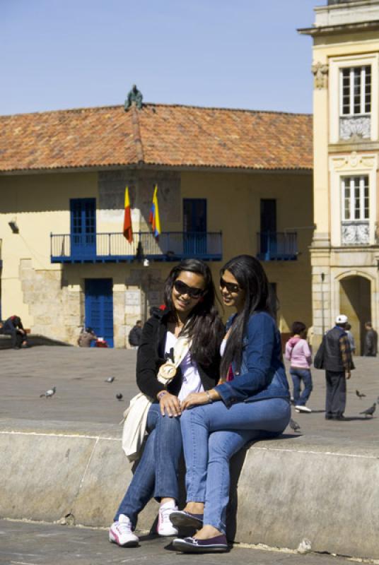 Mujeres en La Candelaria, Bogota, Cundinamarca, Co...