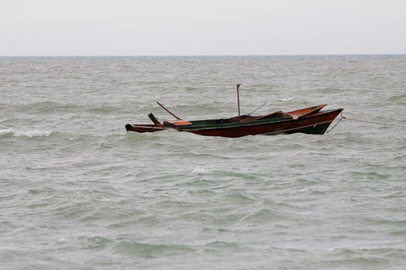 Botes en el Mar, Corregimiento de Camarones, La Gu...