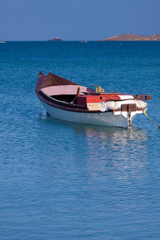 Lancha en el Mar, Cabo de la Vela, Peninsula de la...