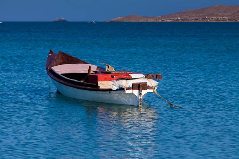 Lancha en el Mar, Cabo de la Vela, Peninsula de la...