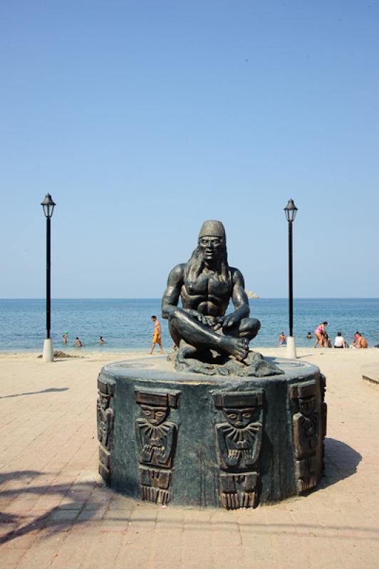 Monumento a la Deidad Tayrona, Santa Marta, Magdal...