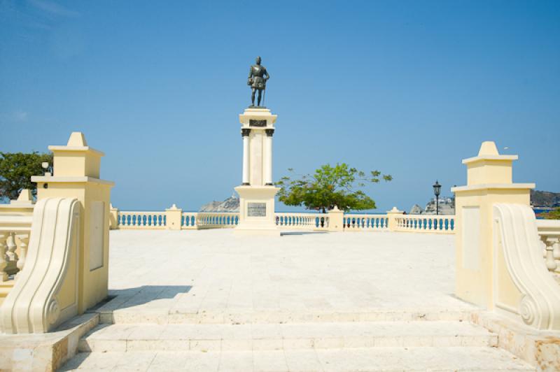 Estatua Rodrigo de Bastidas, Santa Marta, Magdalen...