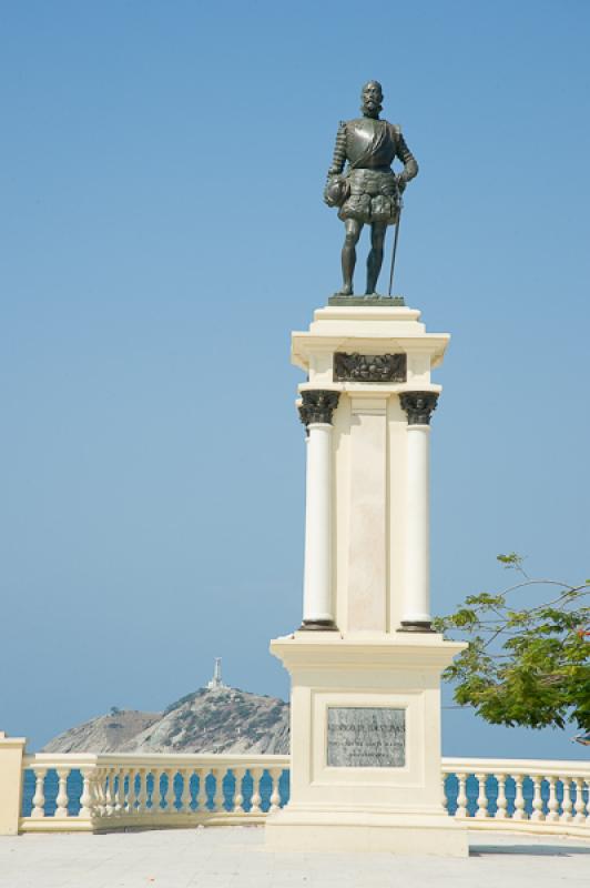 Estatua Rodrigo de Bastidas, Santa Marta, Magdalen...