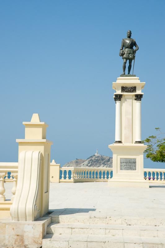 Estatua Rodrigo de Bastidas, Santa Marta, Magdalen...