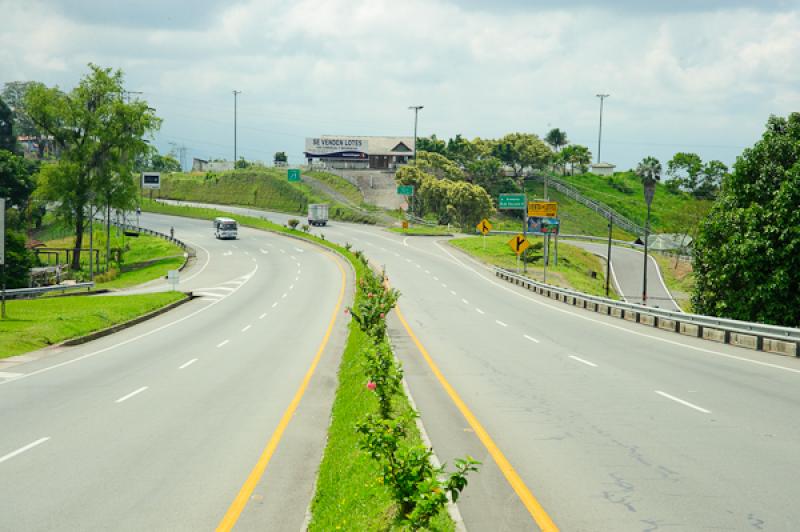 Autopista del Cafe, Eje Cafetero, Quindio, Armenia...